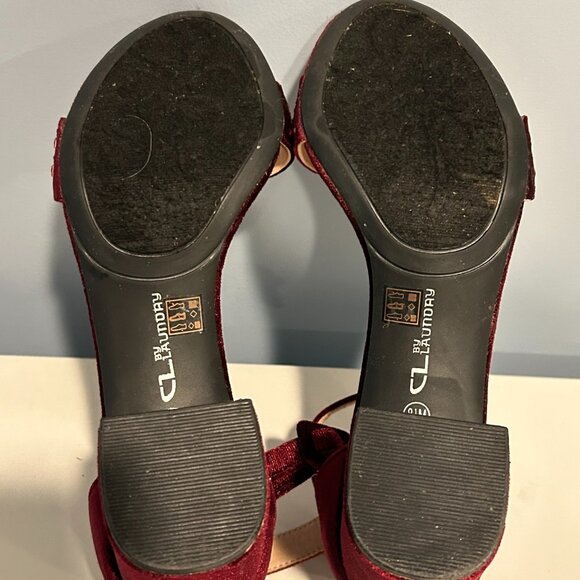 Women’s Joslin Velvet Sandal with 3" Heel in Burgundy - Size 8.5 - Like New - Picture 3 of 3